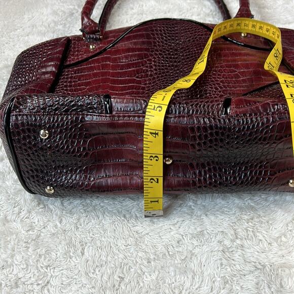 Stauer oxblood faux leather croc embossed alligator shoulder bag - Picture 6 of 11
